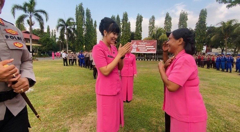 Kapolres Lombok Barat AKBP Bagus Nyoman Gede Pimpin Upacara Korps Raport