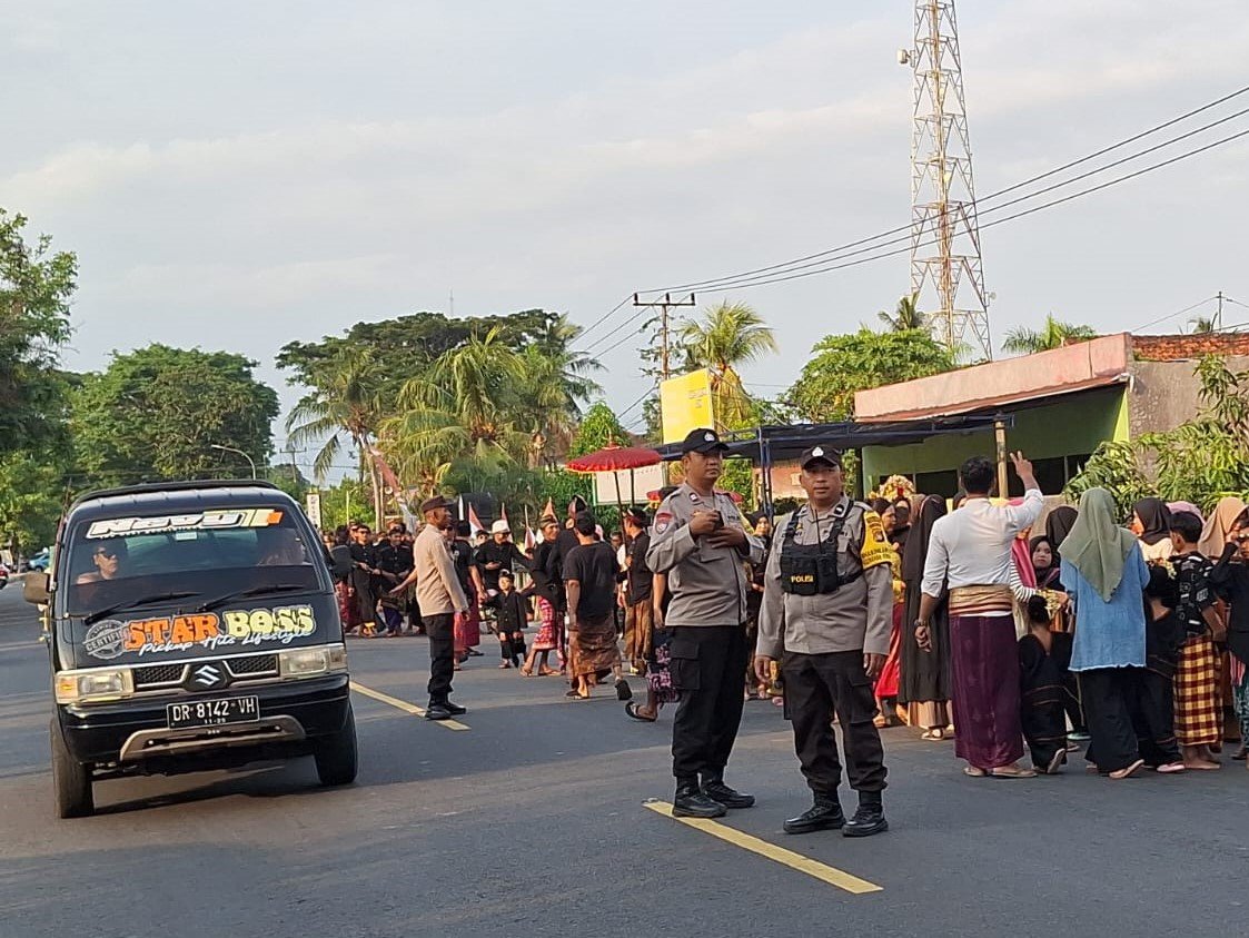 Polsek Gerung Amankan Kegiatan Adat Nyongkolan di Lombok Barat