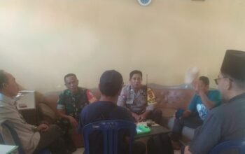 Polsek Kediri dan Babinsa Patroli Desa Kediri Induk, Perkuat Sinergitas Jaga Kamtibmas