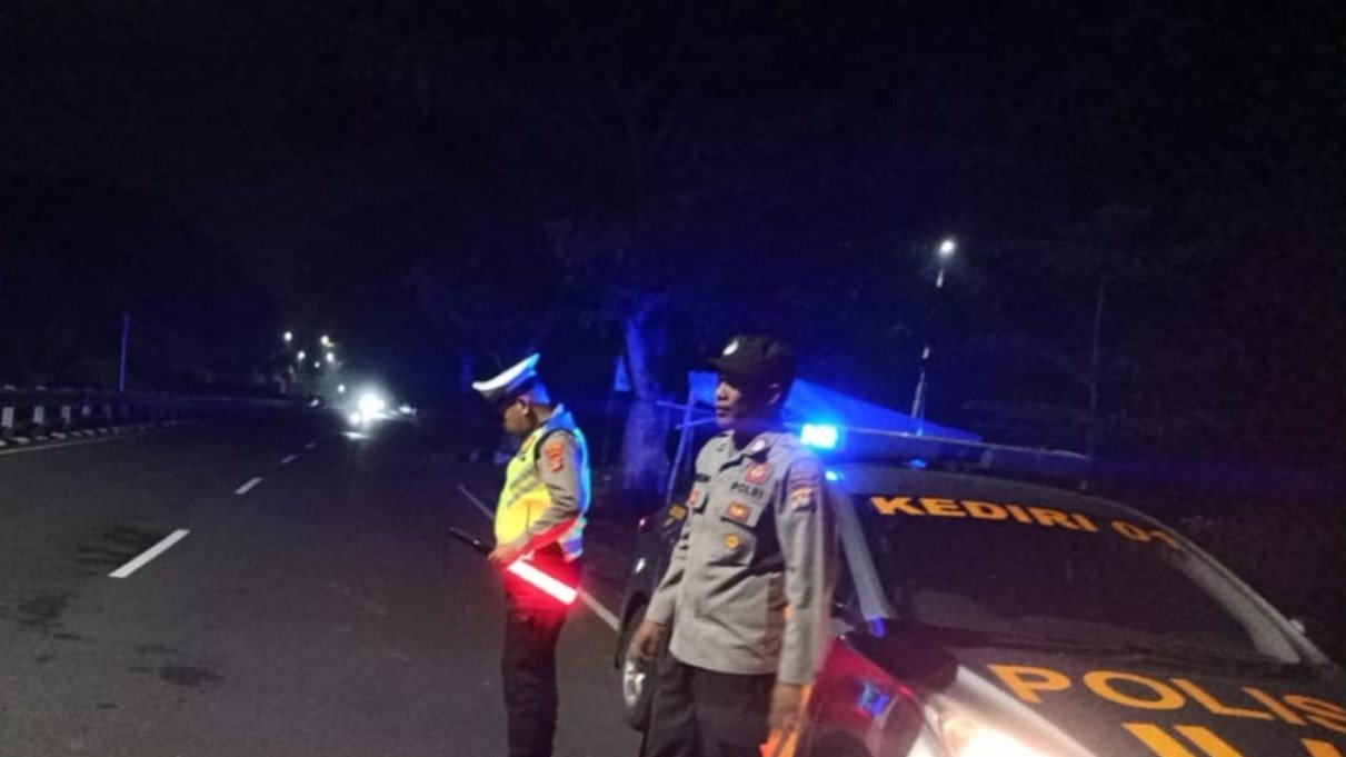 Patroli Blue Light Polsek Kediri Amankan Jalur BIL Lombok Barat