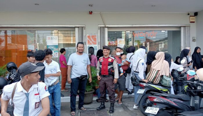 Polisi Tingkatkan Keamanan Bank BNI Gerung, Wujudkan Lombok Barat yang Aman