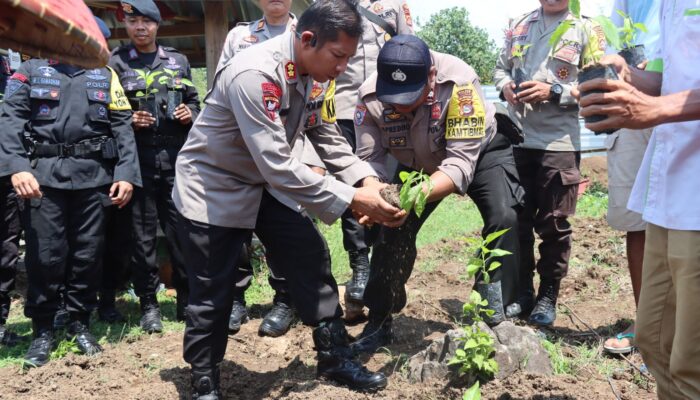 Mendukung Penuh Ketahanan Pangan, Polres Dompu dan Polsek Jajaran Launching Gugus Tugas Polri Mendukung Ketahanan Pangan di Kabupaten Dompu