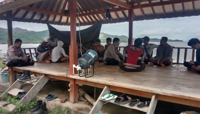 Polsek Sekotong Jaga Keamanan Pasca Pilkada dan kampanye Anti Narkoba dengan Patroli Dialogis