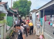 Polres Bima Kota Bahu Membahu Bersihkan Sampah dan Lumpur Pasca Banjir di Kota Bima