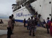 Polsek Kawasan Pelabuhan Laut Bima Amankan Proses Embarkasi dan Debarkasi Kapal KM. BINAIYA di Pelabuhan Bima