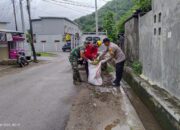 Polsek Maluk bersama pemerintah Kecamatan dan Desa gelar  Gotong Royong antisipasi wabah di musim hujan