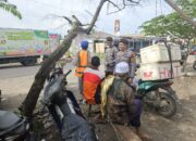 Patroli Rutin Polsek Praya Sambangi Pasar Renteng.