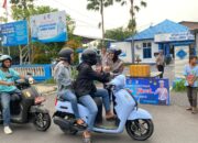 Polres Lombok Tengah Bagikan Takjil Kepada Masyarakat Setiap Hari Selama Bulan Ramadan.