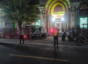 Polsek Batulayar Amankan Sholat Tarawih, Jemaah Merasa Nyaman