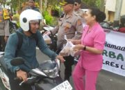 Polsek Batulayar Berbagi Takjil, Ramadhan Penuh Berkah!
