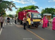 Konsep OtomatisBerkah Ramadhan: Polsek Manggelewa dan Bhayangkari Bagikan Takjil, Wujud Kepedulian untuk Sesama