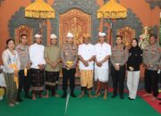 Kapolres Lombok Tengah Hadiri Acara Pujawali ke-30 di Pura Buana Nata
