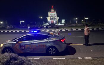 Polsek Kediri Intensifkan Patroli Malam ‘Blue Light’ Jalur Berpotensi Rawan di Lombok Barat