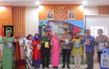 Momen Hari Kartini, Ketua Bhayangkari Cabang Lombok Utara Bedah 12 Buku Karyanya