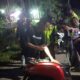 Jaga Kondusifitas di Wilayah Hukumnya, Anggota Polsek Taliwang Gelar Patroli Malam di Jalan KTC
