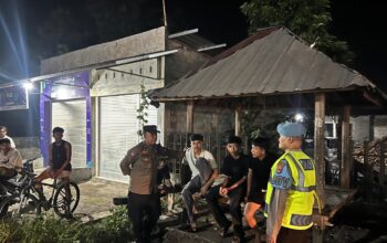 Patroli Rutin Polsek Kuripan Perkuat Stabilitas Kamtibmas