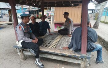 Polsek Lembar Ciptakan Kamtibmas Kondusif Melalui Patroli Dialogis