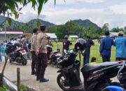 Personel Polsek Brang Rea Berikan Pengamanan pada Open Turnamen Sepak Bola Legend Cup U-42 X-Raider Bree di Desa Sapugara Bree
