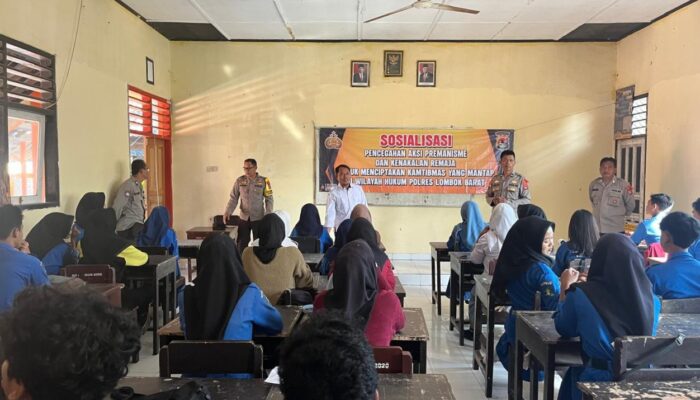 Polres Lombok Barat Edukasi Siswa SMK Kuripan Soal Narkoba dan Pernikahan Dini