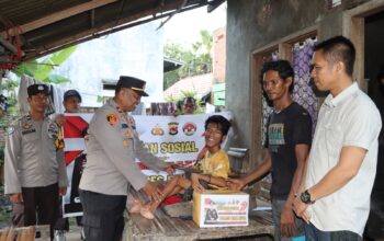 Jelang HUT Bhayangkara ke-79, Polsek Jajaran Polres Bima Kota Gelar Bakti Sosial Serentak