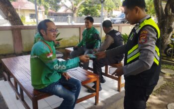 Jelang Hut Bhayangkara Ke-79, Ratusan Ojol Dapat Layanan Kesehatan Gratis dari Polda NTB