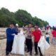 Peduli Alam, Bhabinkamtibmas Desa Tatar bersama Tiga Pilar dan Warga Kompak Bersihkan Pantai Teluk Barunut