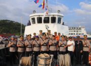 Semangat Bhayangkara Hidup di Laut Lembar: Upacara Tabur Bunga