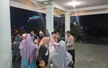 Sigap dan Profesional, Polsek Dompu Amankan Kedatangan Jamaah Haji Kabupaten Dompu 1446 H/2025 M