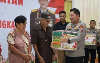Hari Bhayangkara ke-79, Polda Sulut Salurkan 620 Paket Bansos kepada Warga Minsel