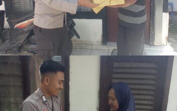 Sambut Hari Bhayangkara ke-79, Sat Binmas Polres Sumbawa Salurkan Bantuan Sembako di Kelurahan Bugis