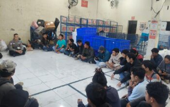 Sat Lantas Polres Lombok Utara Sosialisasi Tertib Lalu Lintas kepada Komunitas Driver Shopee Express