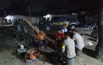 Cegah Tindak Pidana dan Kenakalan Remaja, Polsek Maluk Gencarkan Patroli Malam Minggu di Pantai Maluk