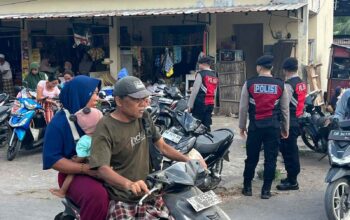 Polres Lombok Barat Gelar Patroli Dialogis di Pasar Banyu Urip Cegah Radikalisme