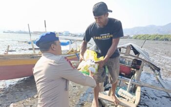 Polres Bima Kota Tebar Kebaikan, Bantu Warga Nelayan dan Kurang Mampu
