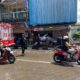 Pasca Banjir di Bali, Polisi Turun Bantu Warga Bersih-Bersih Lokasi Bencana