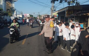 Pawai Khataman Al-Qur’an Meriah di Gerung, Ratusan Warga Turut Serta