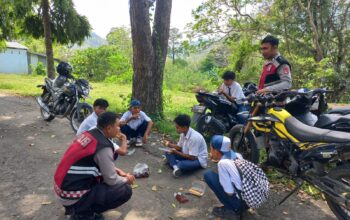 Personel Polsek Sekongkang Gelar Patroli dan Berikan Imbauan Kamtibmas kepada Pelajar
