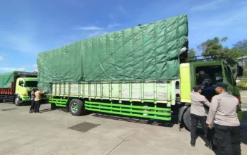 Polsek Kawasan Pelabuhan Lembar Jaga Ketertiban Bongkaran Kapal dari Jangkar