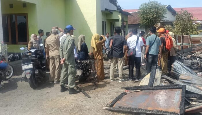 Garasi Motor Hangus Terbakar, Empat Unit Sepeda Motor Hangus 