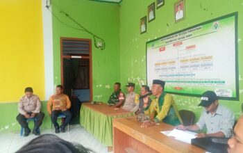 Bhabinkamtibmas Desa Mbuju Amankan Unjuk Rasa dan Berikan Imbauan Kamtibmas