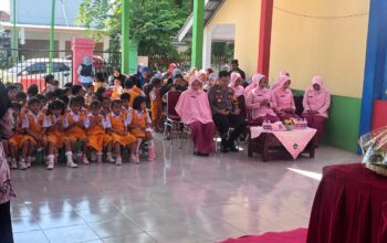 Peringati Hari Guru Nasional, Wakapolres Sumbawa Apresiasi Guru Sebagai Pembentuk Karakter Bangsa