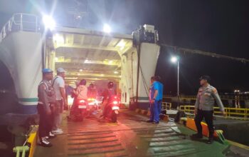 Polsek Kawasan Lembar Pastikan Legalitas Kendaraan Rute Bali