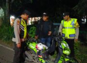 KRYD Polsek Taliwang Tingkatkan Kewaspadaan, Kendaraan Diperiksa Satu per Satu