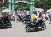 Personel Polsek Rasanae Barat Laksanakan Kegiatan Rawan Siang di Depan MTsN 1 Padolo