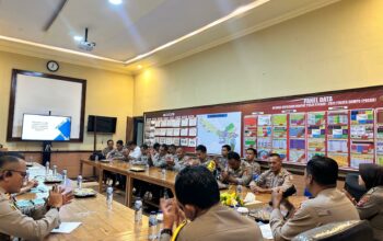 POLRES DOMPU LAKSANAKAN SOSIALISASI WHISTLE BLOWER SYSTEM DAN SP4N LAPOR UNTUK PERKUAT TRANSPARANSI PELAYANAN PUBLIK