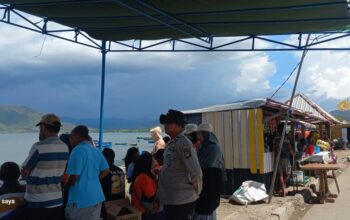 Polsek Poto Tano Lakukan Pengamanan dan Monitoring Balap Sampan Gili Balu Cup