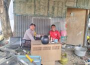 Bhabinkamtibmas Polres Bima Kota Imbau Pembeli Besi Tua Agar Lebih Selektif dan Waspada