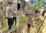 Brimob Sumut Gerak Cepat Perbaiki Tanggul Sungai Tanjung Pura, Warga Berterima Kasih dan Apresiasi Tinggi