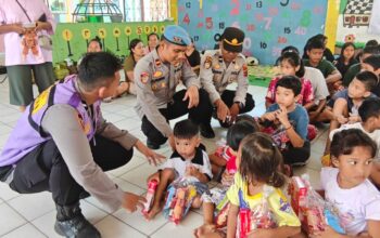 Tim Trauma Healing Polres Sibolga Hadir di Posko Pengungsian TK Negeri Pembina Sibolga
