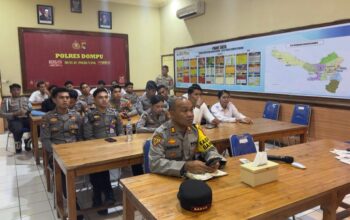 POLRES DOMPU LAKSANAKAN PENDATAAN LAPORAN DAN TINDAK LANJUT WHISTLE BLOWER SYSTEM & SP4N-LAPOR Dompu, 8 Desember 2025